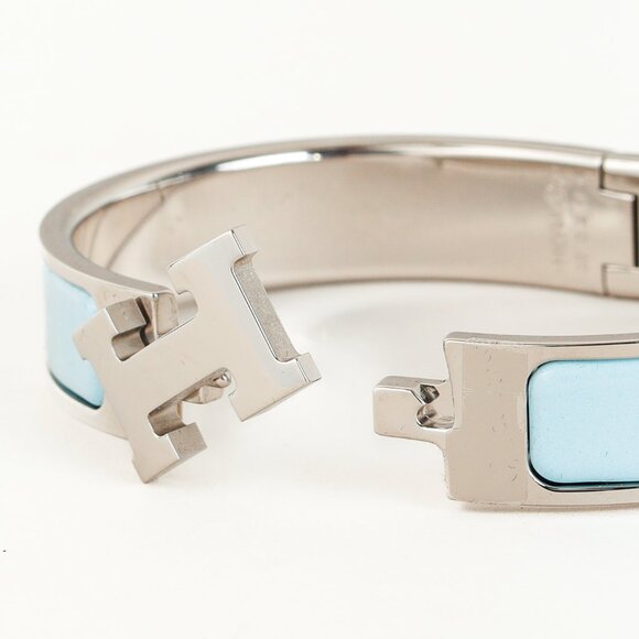 *SOLD* Hermes Clic H Bracelet in Silver Tone and Blue Ciel - Picture 3 of 7